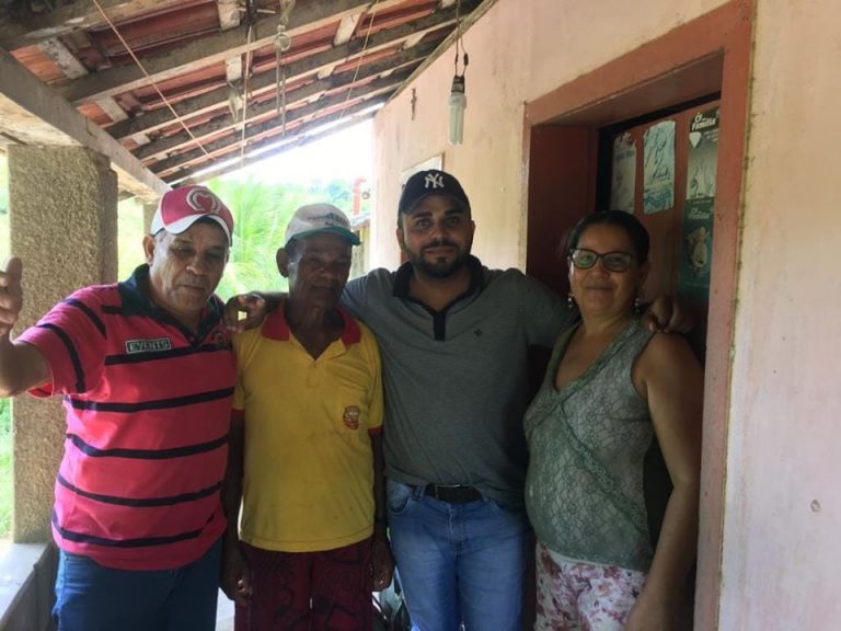 Empresário Léo Costa visita bairros de Nanuque, ouve moradores e discute demandas da cidade.
